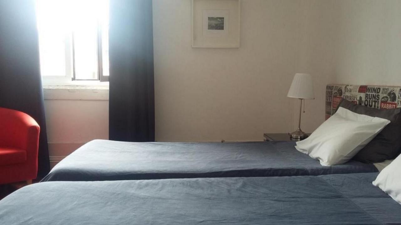 Rosalma Hostel Порту Экстерьер фото